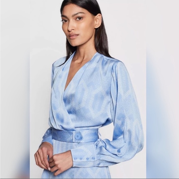 NWOT Equipment Fanetta Geo Printed Blue Long Sleeve Belted Wrap Dress 6 MSRP$425 - Picture 7 of 12